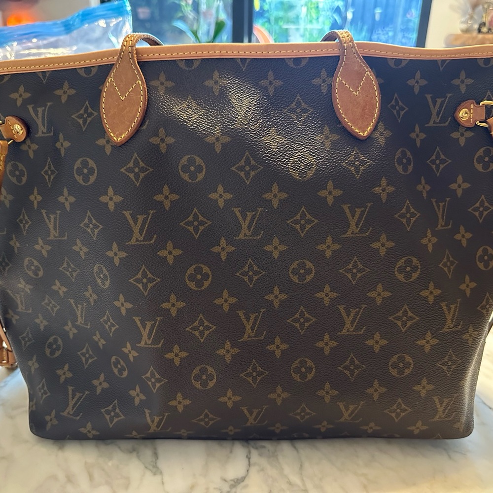 ❤️Newly Refurbished Authentic Louis Vuitton Neverfull GM❤️